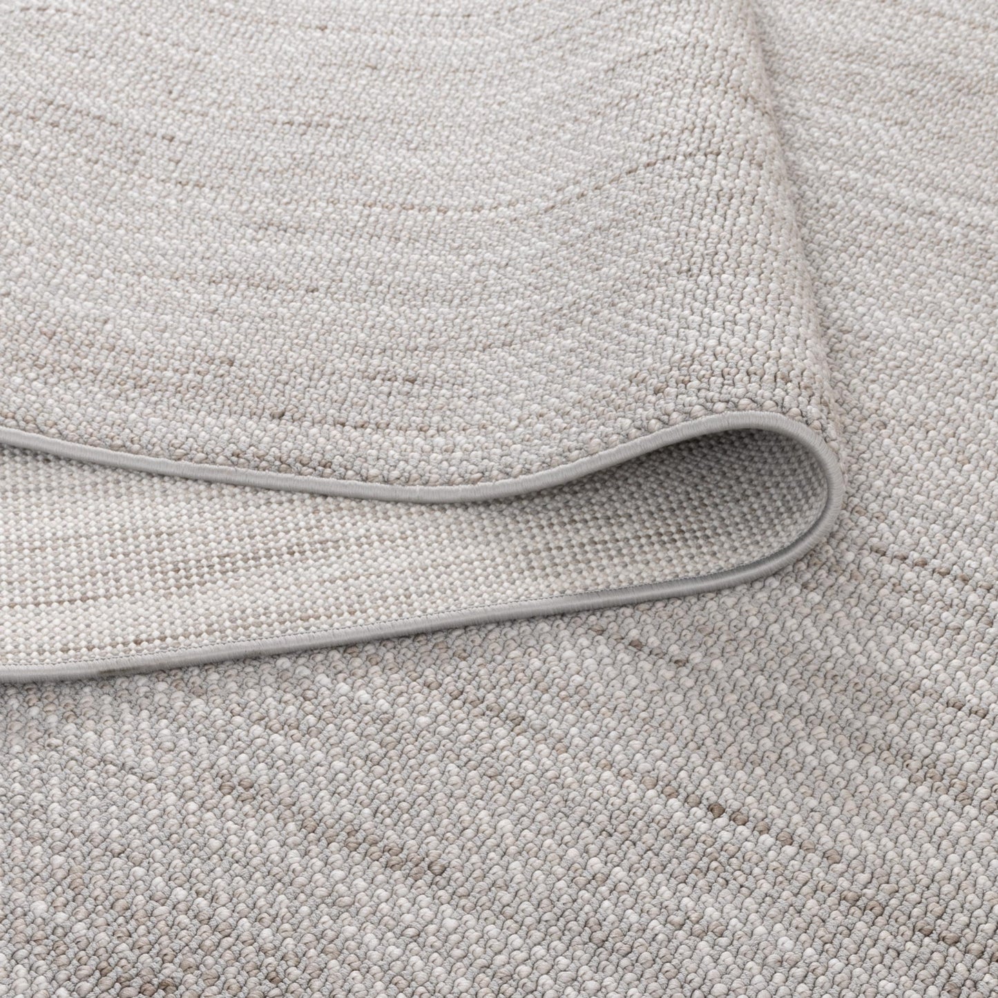 Berno Silver Loop Rug - B004