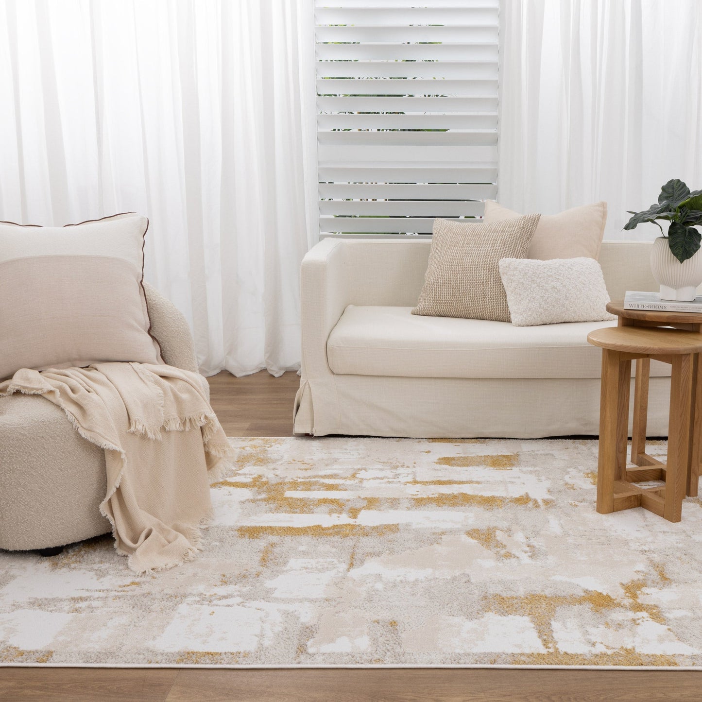 Wellington Abstract Wash Gold Rug - W009