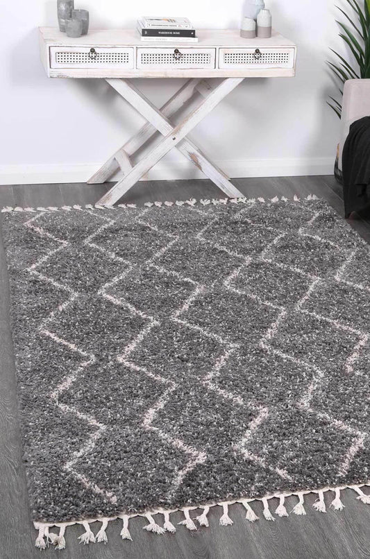 Serenity Levi Fleck Tribal Grey Rug